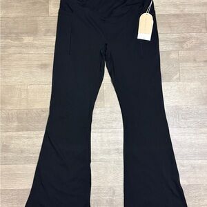 Blogilates Women's Crisscross High-Rise Flared Leggings - Black Size 1X